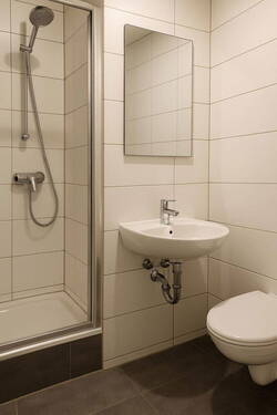 Duschbad - Etagenwohnung mit 30,20 m² in Merseburg zur Miete