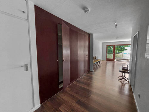 Flur mit Abstellkammer und Einbauschrank - 1 Zimmer Etagenwohnung in Hamburg
