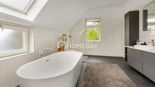 1. OG Badezimmer 2 - 