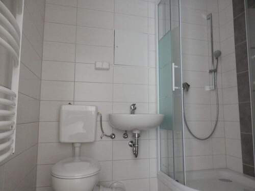 Bad - Beispiel - Etagenwohnung mit 70,40 m&sup2; in Görlitz zur Miete