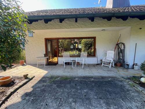 Aussen Freisitz.jpg - 