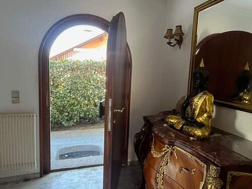 EG Flur.jpg - Einfamilienhaus mit 202,00 m&sup2; in Wittlingen zum Kaufen