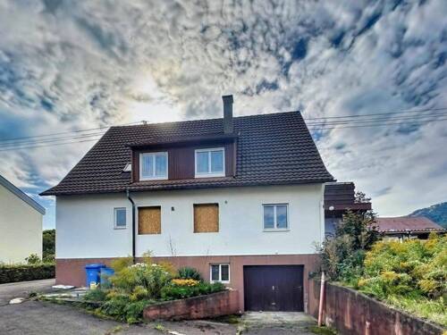 Außenansicht - Haus mit Gestaltungspotential - 298.000,00 EUR Kaufpreis, ca.  165,00 m² Wohnfläche