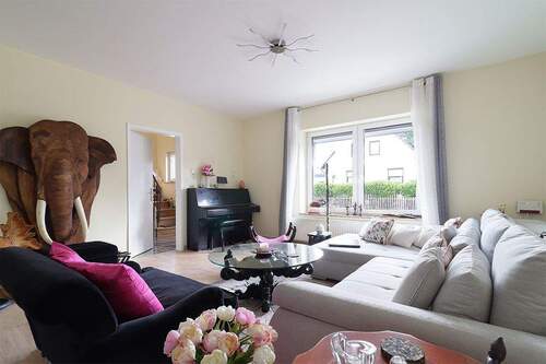 Wohn- Esszimmer EG - Mehrfamilienhaus, Wohnhaus mit 131,00 m² in Delmenhorst zum Kaufen