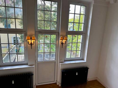 Blick von Galerie auf Balkon - 