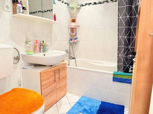 Bad - Immobilien Baumeister Neuburg.jpg - 