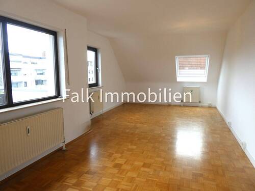 Wohn-/Esszimmer - 4 Zimmer Etagenwohnung zum Kaufen in Brühl