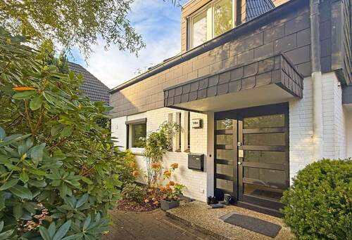 Überdachter Eingangsbereich - 