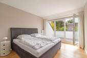 Schlafzimmer mit ungestörtem Südbalkon - 