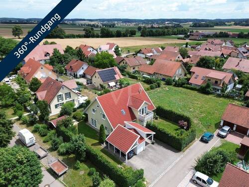 Titelbild - Großzügiges Zweifamilienhaus in sehr ruhiger Wohnlage - Gachenbach