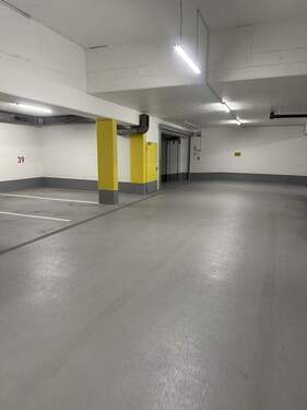 Tiefgaragenstellplatz - 