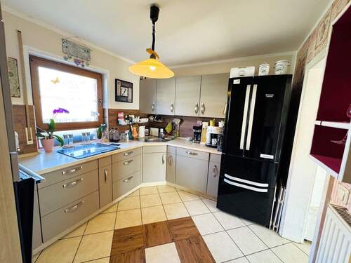 Küche EG - 6 Zimmer Einfamilienhaus zum Kaufen in Burghaslach