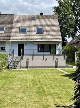 Rückansicht - 4 Zimmer Reihenendhaus zum Kaufen in Bremen