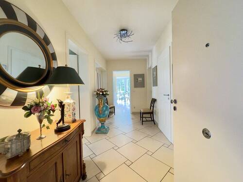 Herzlich willkommen - 3 Zimmer Etagenwohnung zum Kaufen in Hamburg / Wohldorf-Ohlstedt