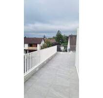 Moderne 3-Zimmer-Dachgeschoss-Wohnung mit Dachterrassen in der Gartenstadt-Trudering - München Trudering-Riem