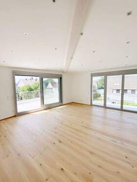 Wohnbereich - 3 Zimmer Etagenwohnung zur Miete in München