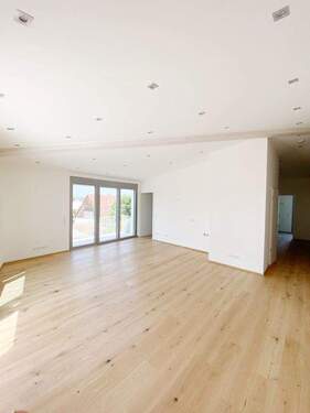 Wohnbereich - 3 Zimmer Etagenwohnung in München