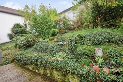 Terrasse und Garten (Wohnung 2) - 