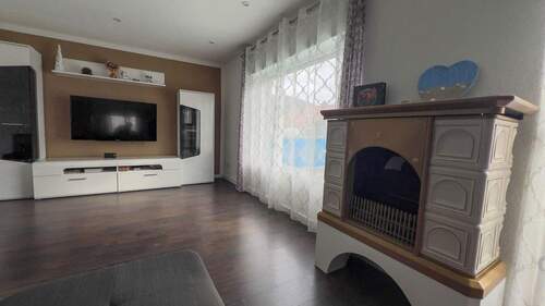 Wohnen, Aussicht zum Balkon - 