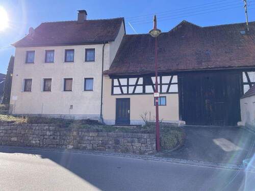 Außen - 9 Zimmer Einfamilienhaus zum Kaufen in Kreßberg / Mariäkappel