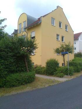Siedlerstraße Haus.jpg - 3 Raum ETW mit Balkon und TG in schöner Randlage von Meißen zu verkaufen
