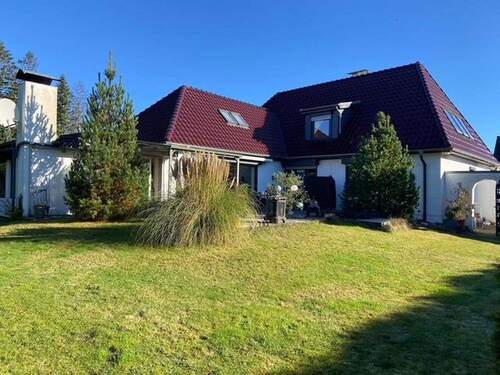 Hausansicht vom Garten - 