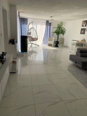 Y - 4 Zimmer Einfamilienhaus in Singen