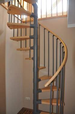 Wendeltreppe zum Spitzboden - 