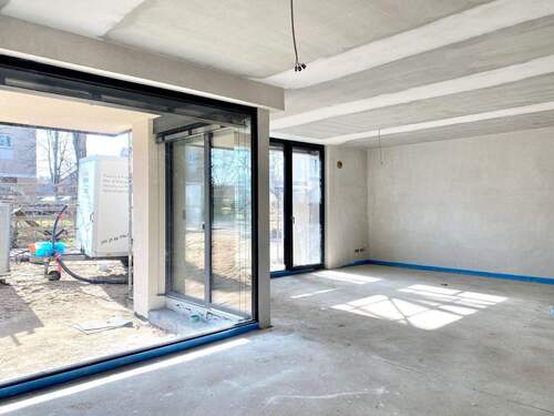 Wohnzimmer_1.jpg - 4 Zimmer Etagenwohnung zum Kaufen in Nürnberg