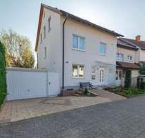 Familienparadies am Spinelli-Park - Großzügiges Reiheneckhaus mit Garten und überdachter Terrasse - Mannheim Käfertal