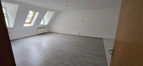 Wohnzimmer - Modernes Wohnen im Herzen von Auerbach!