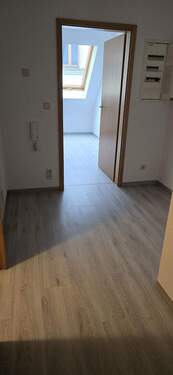 Flür - Etagenwohnung mit 68,10 m² in Auerbach zur Miete