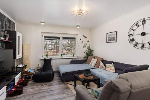 Bild 3 - 4 Zimmer Reihenmittelhaus in Zeven