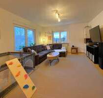 Charmante 3-Zimmer-Wohnung mit Ausblick, Balkon, Garage inkl. moderner Einbauküche - Gößweinstein