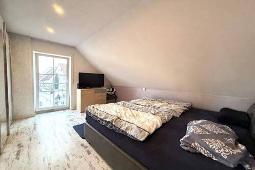 1.OG Schlafzimmer - 