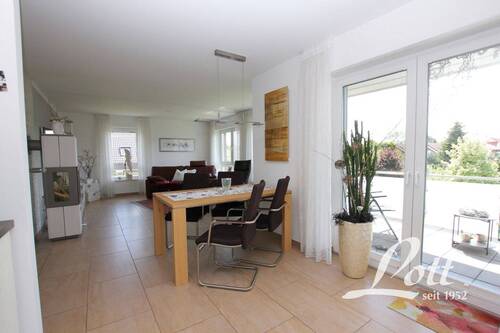 Wohn- und Esszimmer - 