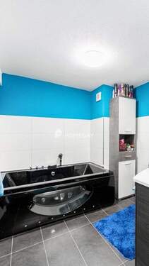 1. OG Badezimmer 1 - 