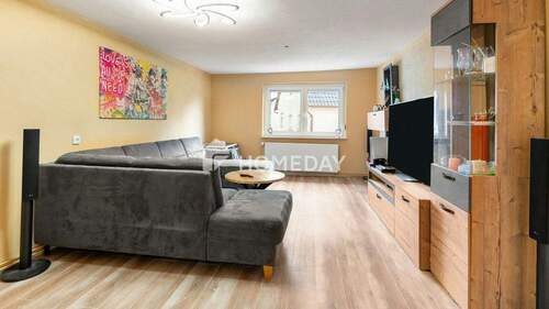 1. OG Wohnzimmer 1 - 