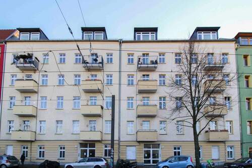 Außenansicht Straßenseite - 