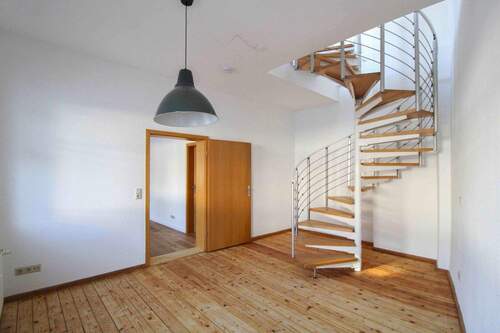 Zimmer 1 - 3 Zimmer Einfamilienhaus in Berlin