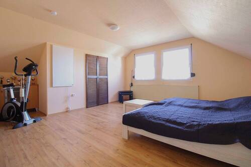 Schlafzimmer DG - 