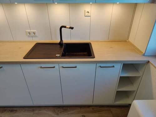 neue Küche - Etagenwohnung mit 84,00 m² in Rheinberg zur Miete