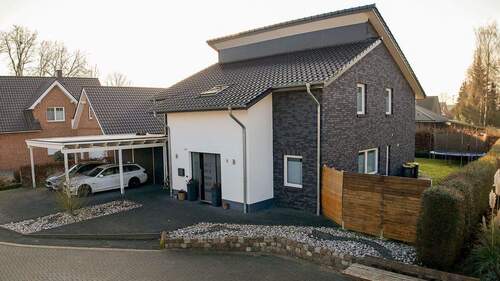 Modernes Einfamilienhaus - 4 Zimmer Einfamilienhaus zum Kaufen in Kettenkamp