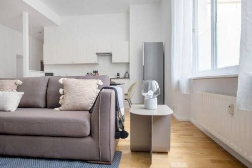 Bild 1 - Hochwertig ausgestattete größzügige 5 Zimmer Wohnung in bester Lage von Schöneberg.
