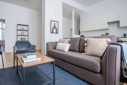 Bild 2 - 5 Zimmer Etagenwohnung zur Miete in Berlin