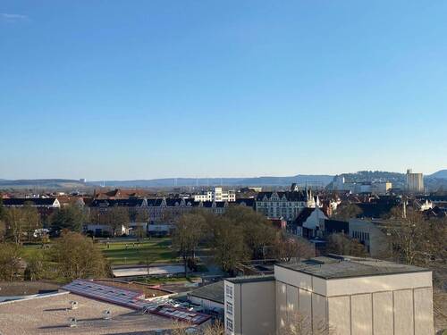 Ost-Aussicht vom Wohnzimmer - 3 Zimmer Etagenwohnung zum Kaufen in Hameln