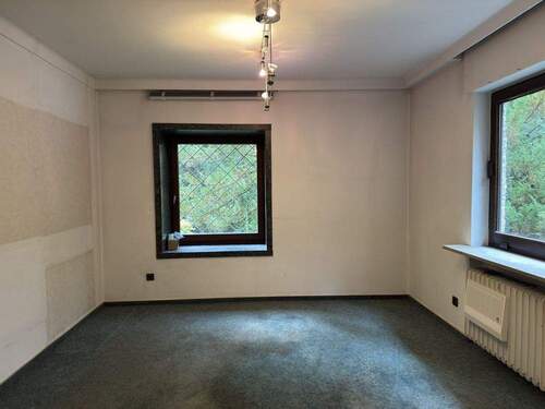 Wohn- Essbereich - 8 Zimmer Einfamilienhaus in Stuttgart