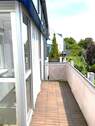 großzügiger Balkon n. links - 