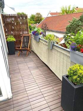 prächtiger, gepflegter Balkon - 