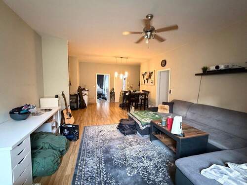 Wohn- und Esszimmer - 3 Zimmer Etagenwohnung zur Miete in Stuttgart / Stuttgart-West